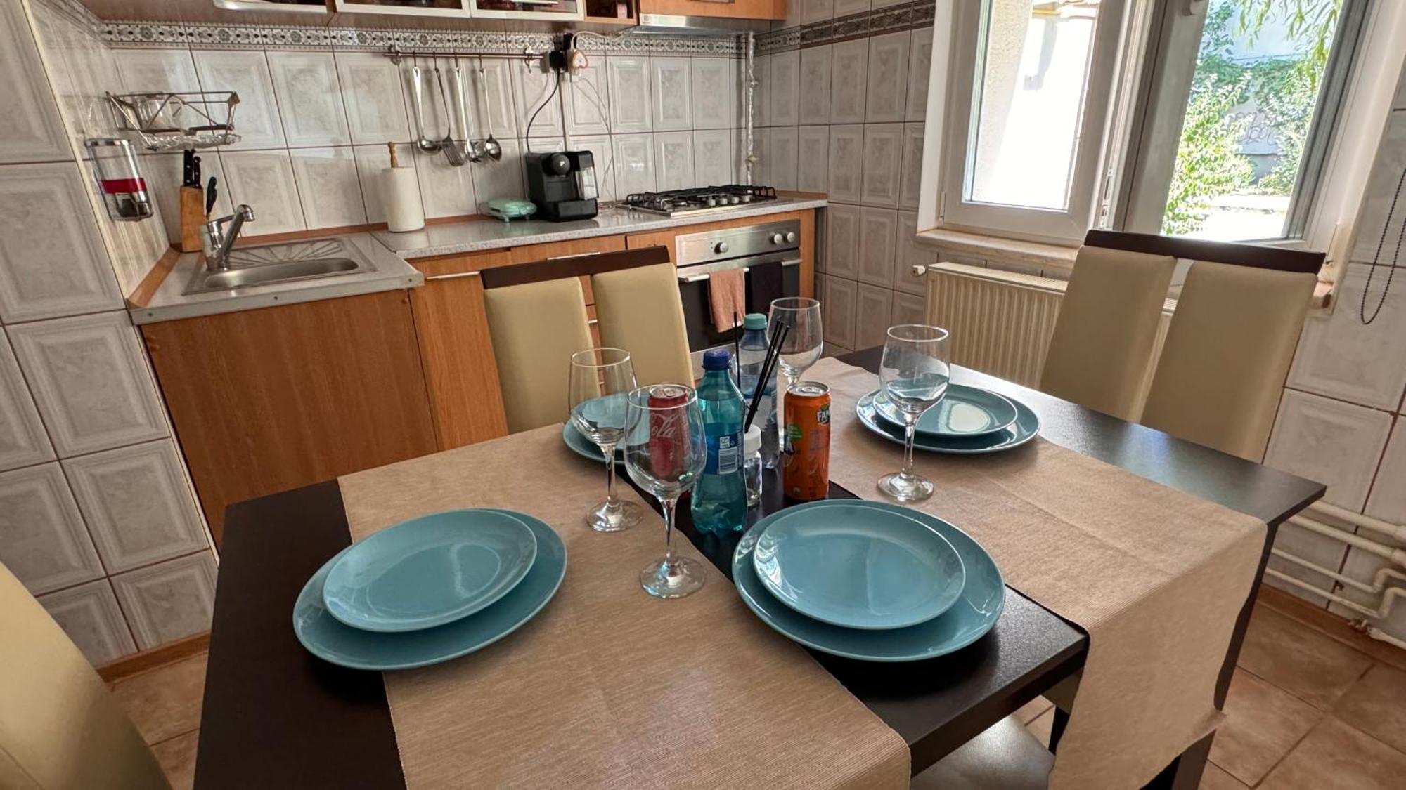 Apartament 3 Camere Отопень Екстер'єр фото